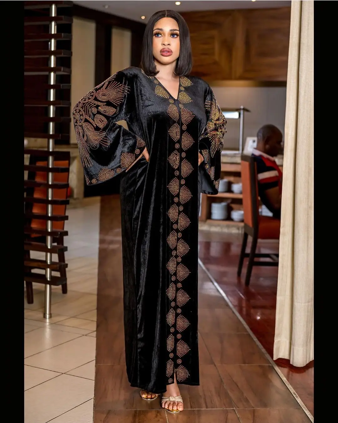 Nigeria skirt fashion velvet fabric luxury artificial stone decorative V-neck bell sleeve robe