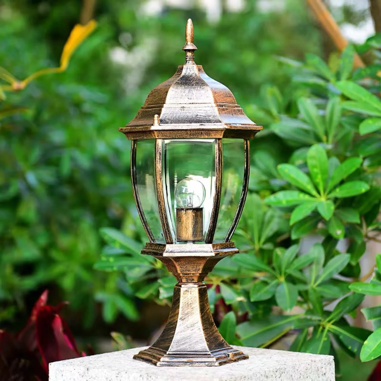 European Style Outdoor Waterproof Fence Column Head Lamp Home Gate Villa Outdoor Garden Courtyard Column Wall Head Lamp