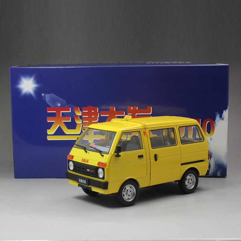 

Diecast Alloy 1:18 Scale Tianjin Dafa Taxi TJ110 Van Car Model Metal Die-Cast & Toy Vehicle for Collectible Souvenir Collection