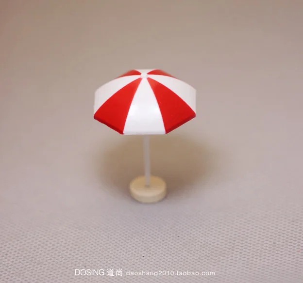Miniature Simulation Model Cute Beachside beach Figurine small boat sun umbrella anchor doll Action Figures Kids Toys Home Decor
