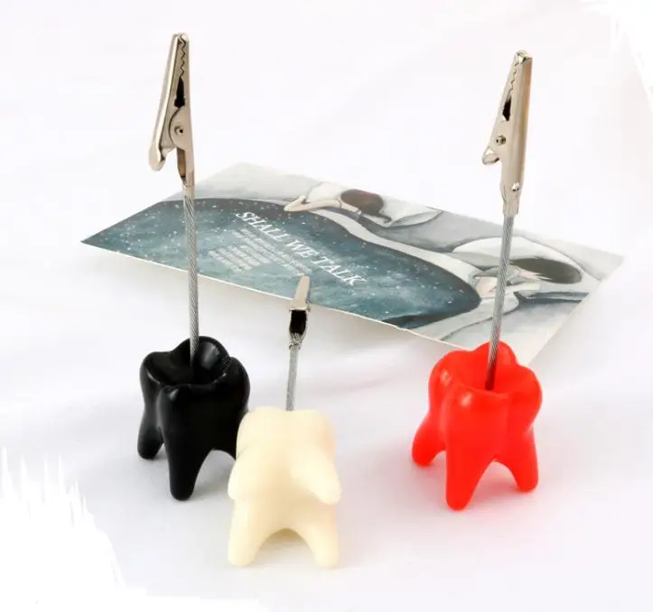 100pcs Creative Tooth Shape Place Card Holder Party Souvenirs Teeth Notes Clips Desktop Name Business Card Clamp SN2140