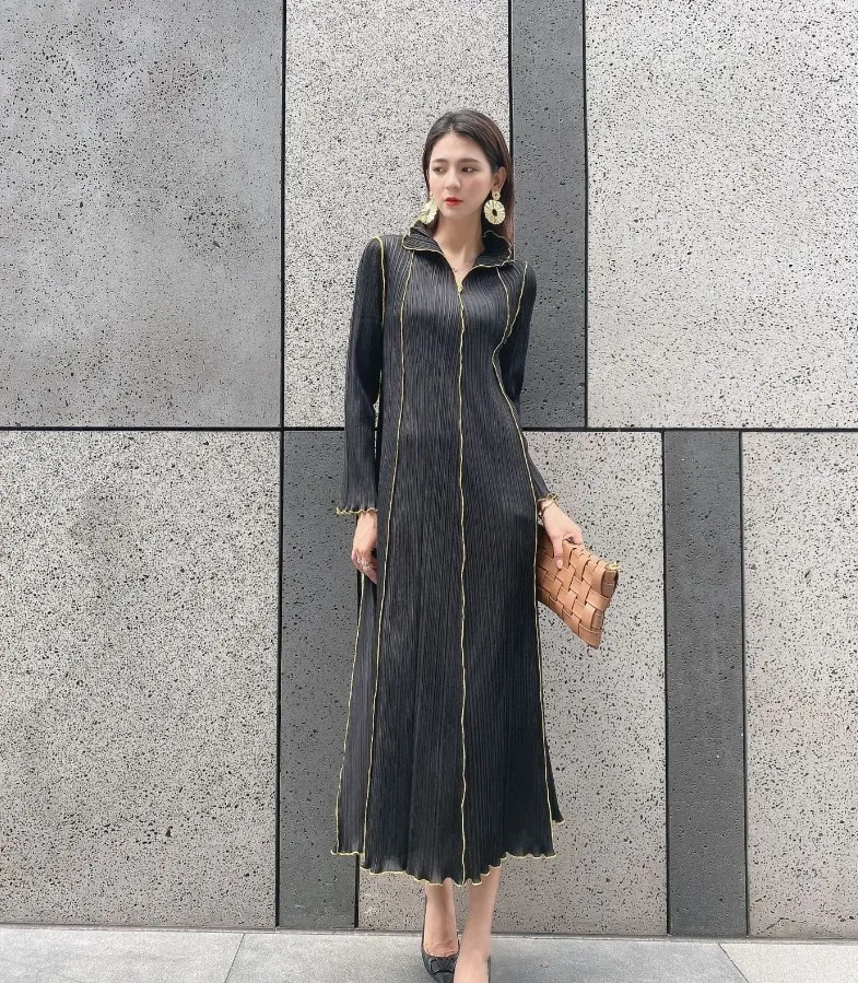 

HOT SELLING Miyake Elegant fashion fold long-sleeve v-neck loose dressIN STOCK