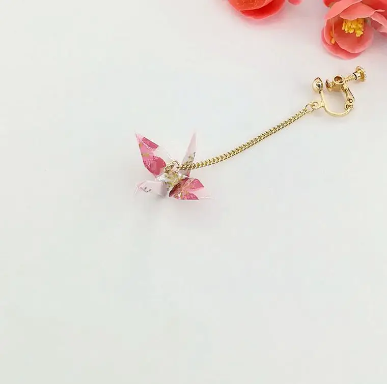 8Seasons 1 PC Origami Women Drop Earrings Ethnic Washi Japanese Paper Crane Pendant Romantic Party Accessories Charms Gift