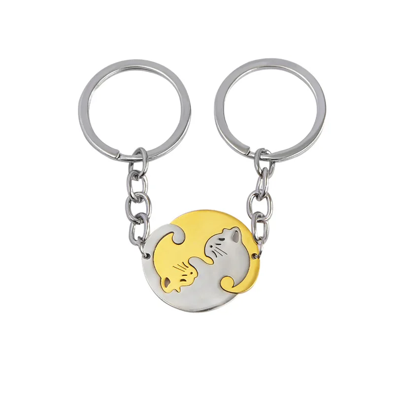 New cat key chain hug couple splicing keychain creative heart-shaped cat couple girlfriend friendship pendant K4546