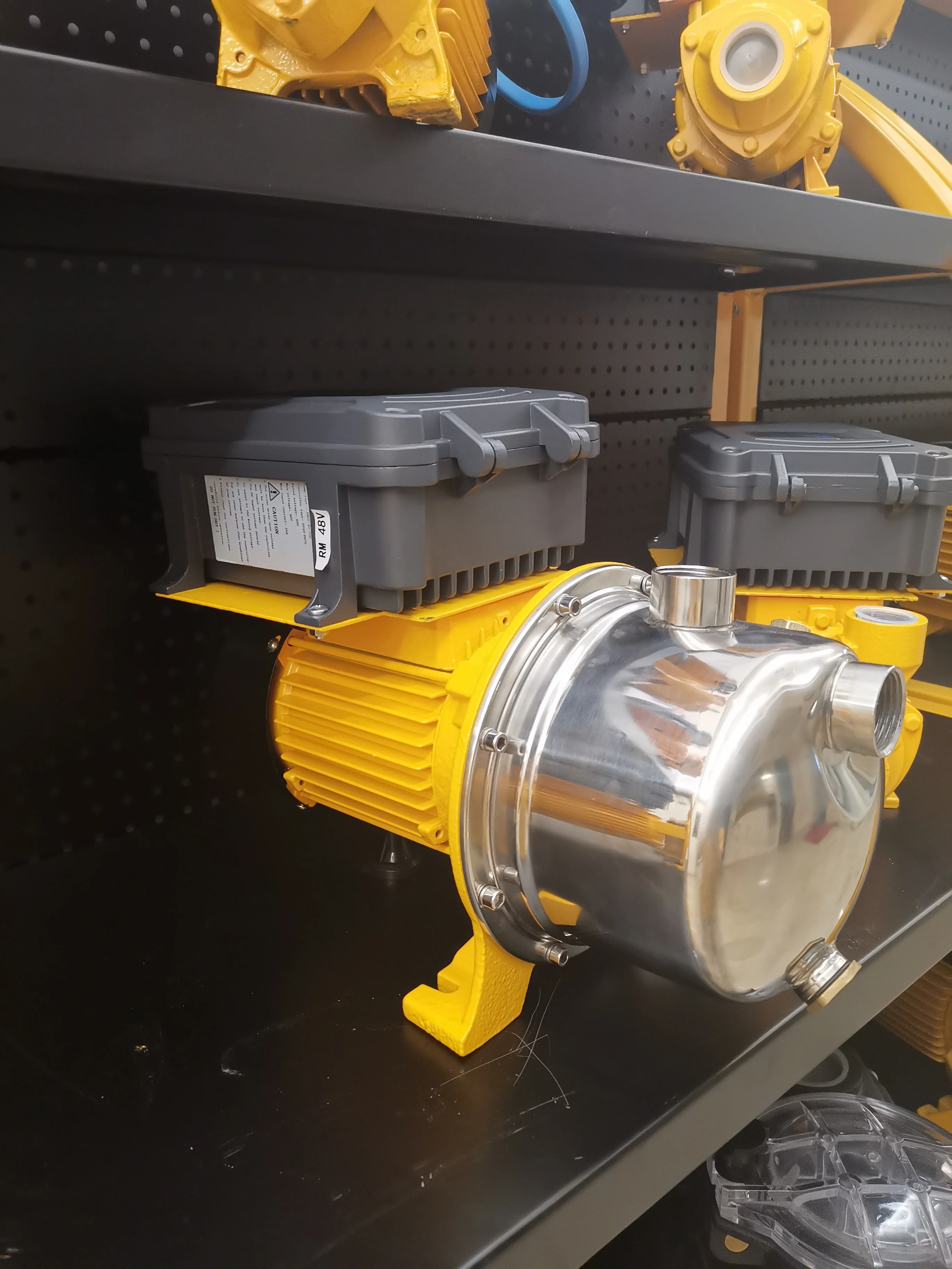 High Pressure 0.75KW 72V DC Solar Agricultural Water Pumping System