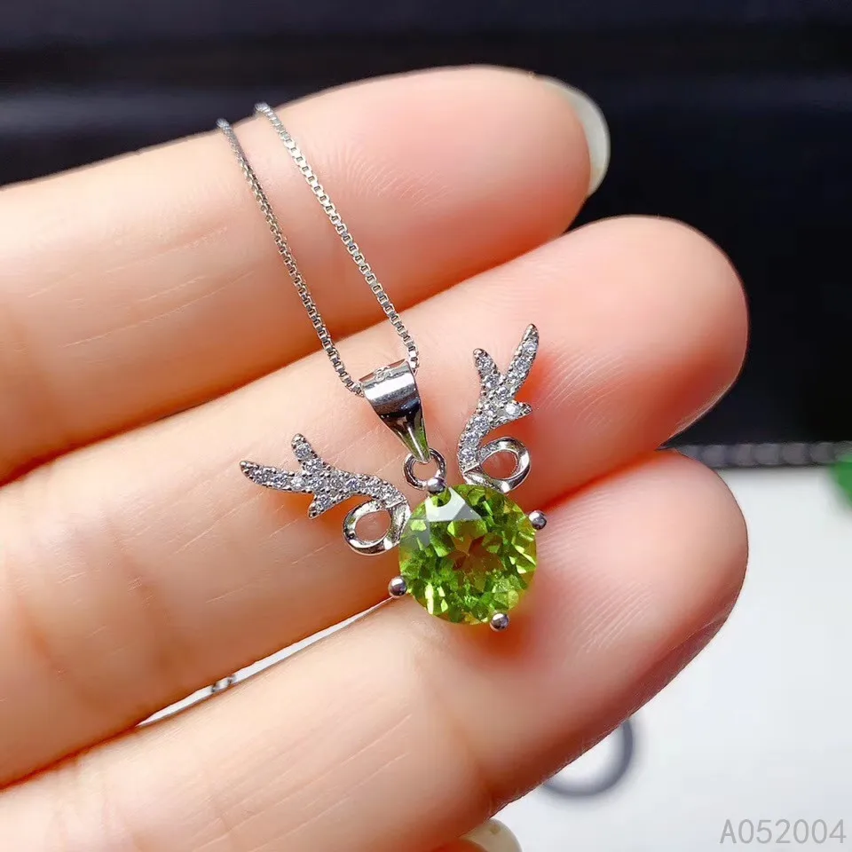 

KJJEAXCMY Fine Jewelry 925 Sterling Silver inlaid Natural Peridot Female Miss Girl Woman Pendant Necklace trendy