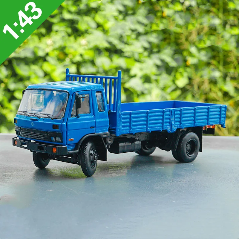 Hot Classic 1:43 Dongfeng EQ153 Military Truck Alloy Model,Simulation Die Cast Collection Gifts and Decorations,Free Shipping