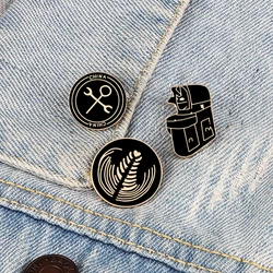 Vintage Coffee Machine Brooches Creative Latte Black Enamel Pins Denim Backpack Round Badge Lapel Pin Jewelry Gifts for Barista