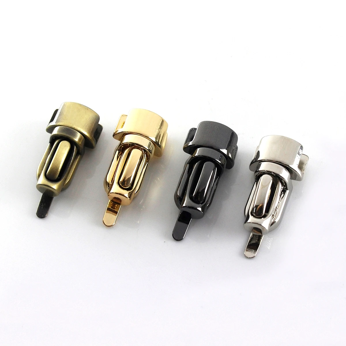 1 szt. Metalowy pasek Push Lock Torba Teczka Zamek sprężynowy Snap Dekoracyjne zatrzaski Zamknięcie DIY Skórzane akcesoria do toreb