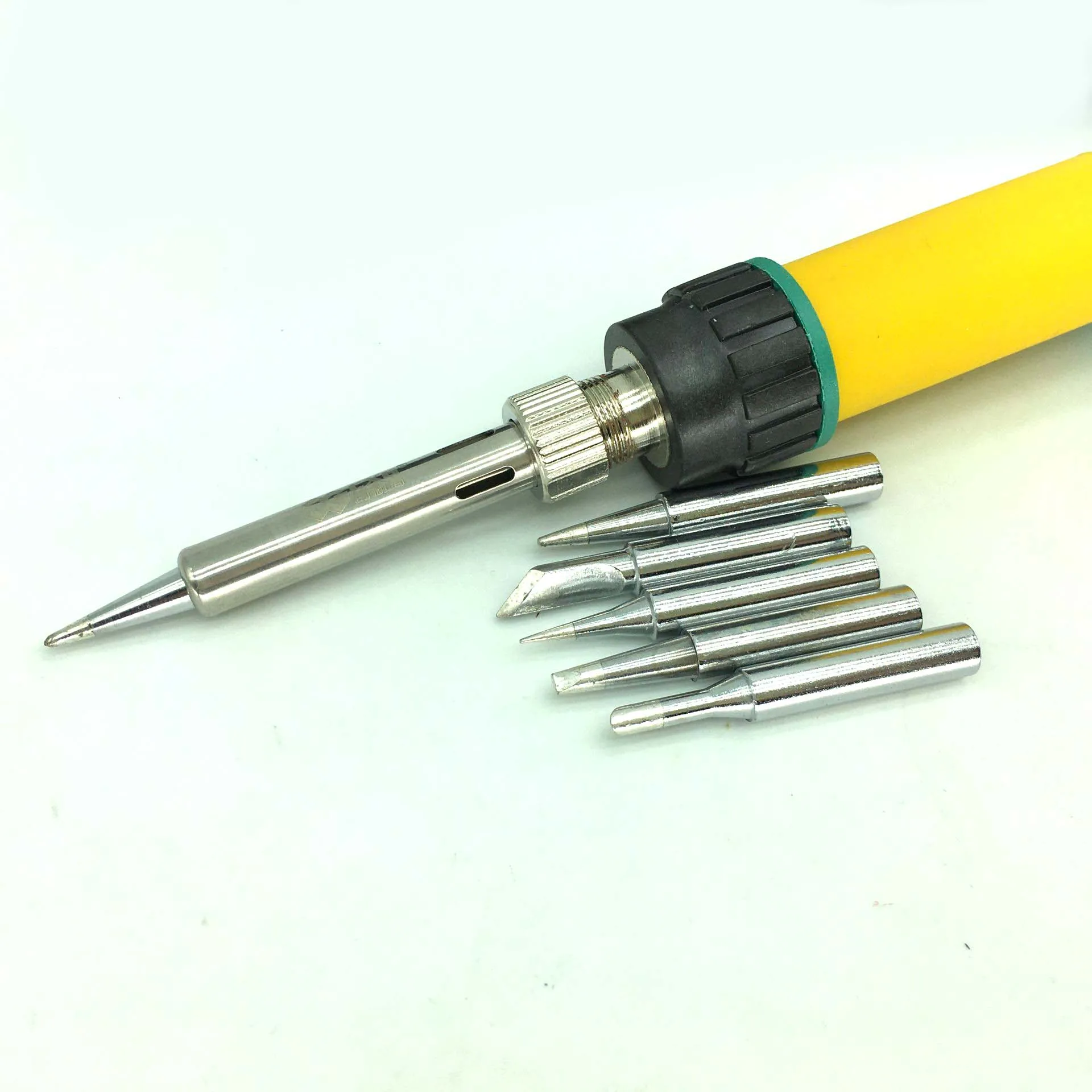 936d + 220V 100W Led Digitale Constante Temperatuur Verstelbare Professionele Elektrische Soldeerbout Rework Lassen Tool + 5pcs Tip