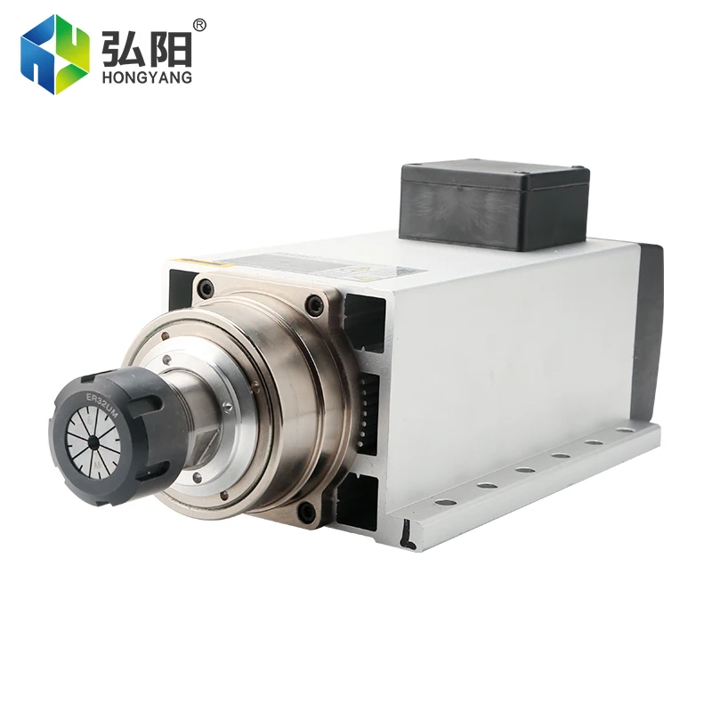 6.0kw ER32 Air-Cooled Spindle Motor 220v/380v Square Spindle Ceramic Ball Bearing With Mounting Flange For CNC Router Engraving