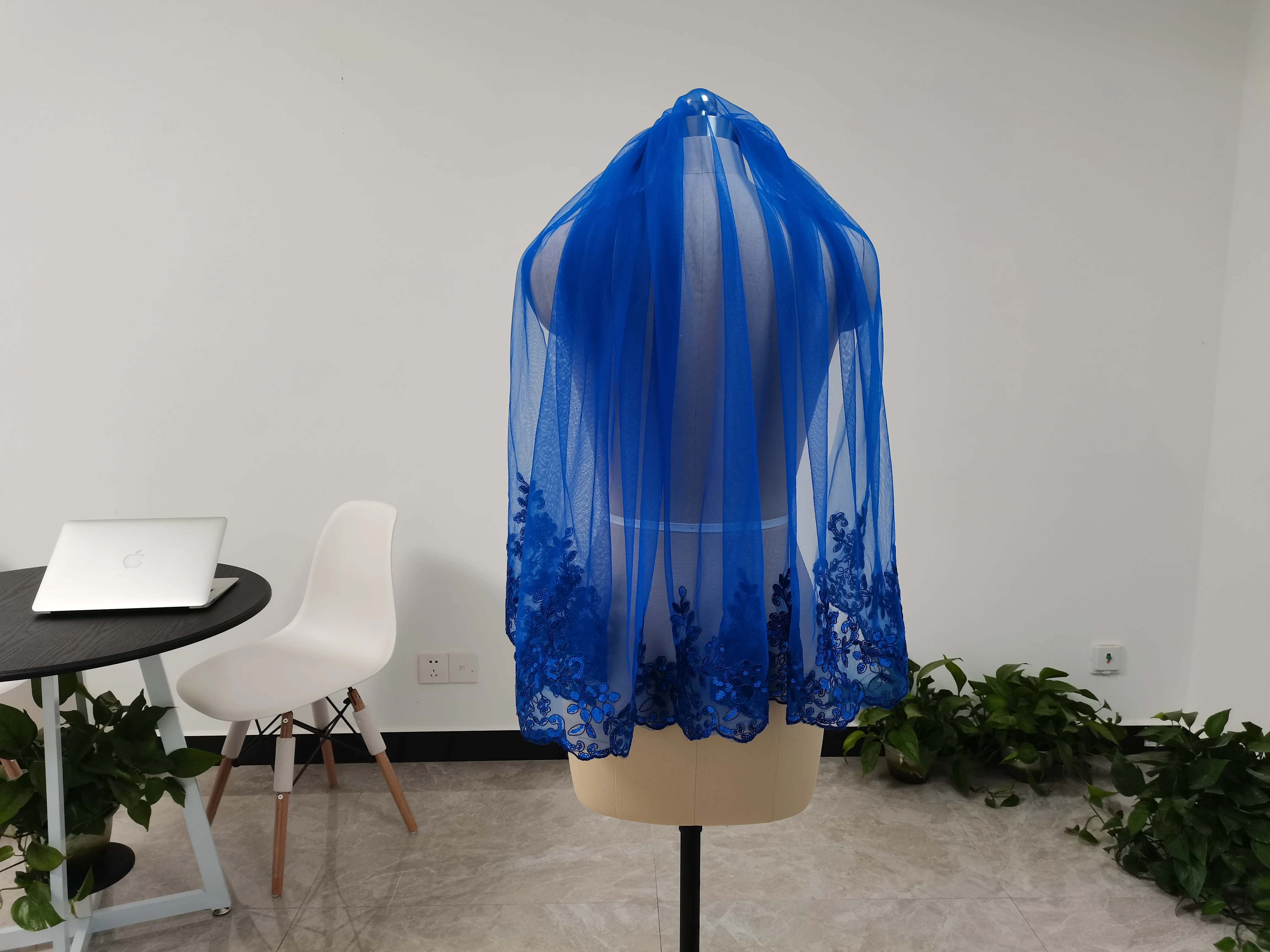 One layer wedding veil blue tulle bridal veil blue sequins lace edge veil with comb