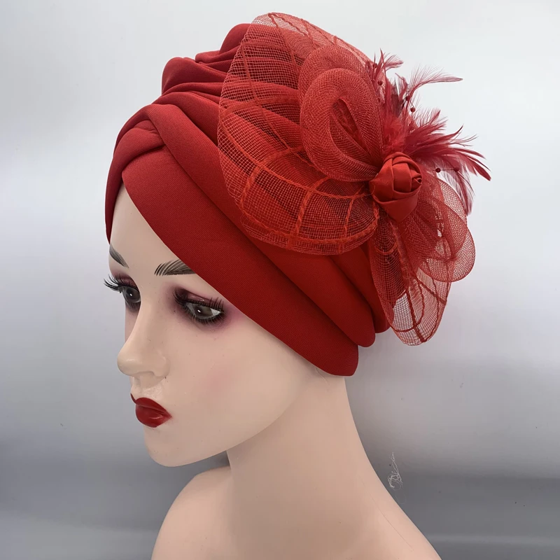 Ultimo cofano Turbante con fiore di piume per donna cappellini con foulard musulmano copricapo da festa di nozze Turbante Mujer Headtie africano