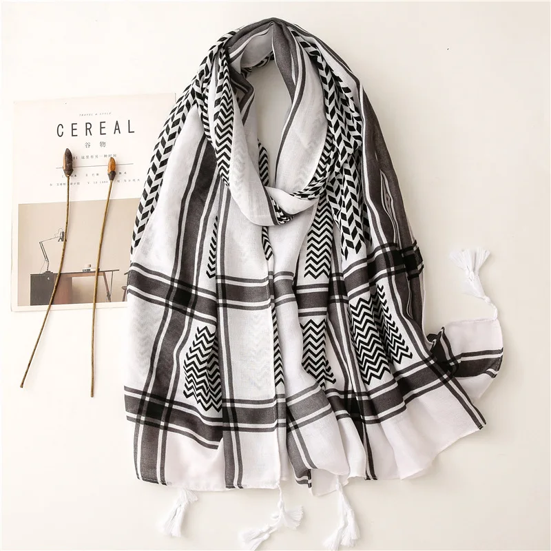 Designer Brand Women Scarf Autumn Printing Cotton Scarves Pashmina Lady Winter Shawls Printing Tassel Beach Hijabs Foulard Pareo