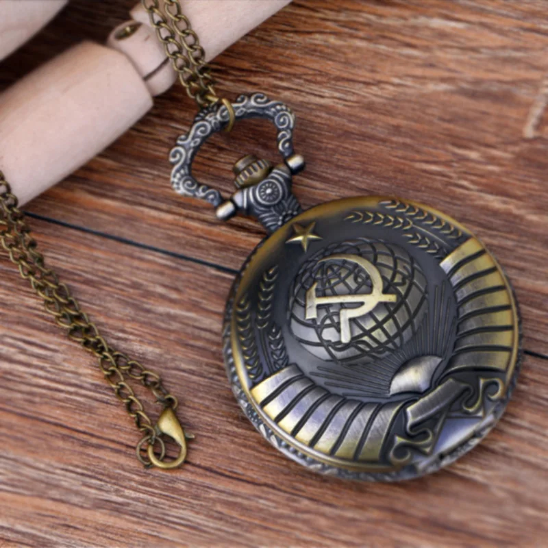 1051Quartz Pocket Watch with waist chain Vintage Large Craved Earth and Star Retro Best Gift with hammer and sickle