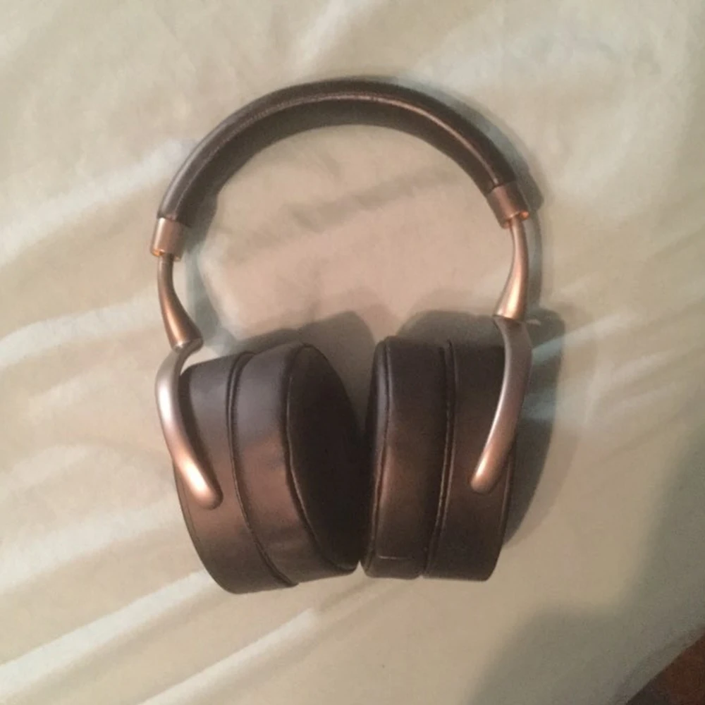 Whiyo-almohadillas de repuesto para auriculares, 1 par de almohadillas para los oídos DIY para Parrot ZIK 1,0, 1 de Ariel, almohadillas para los oídos