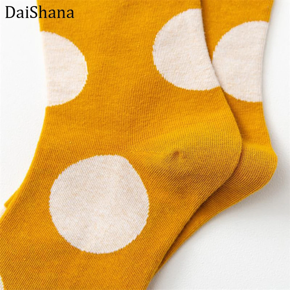 Harajuku 2019Trend Street New Women Loose Autumn Winter Warmer Retro Casual Preppy sweet Style All-Match Polka Dot Pattern Socks