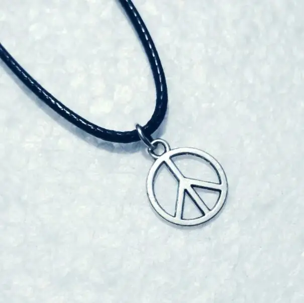 Antique Silver Color Peace sign symbol Leather Chain Necklace Peace sign Pendant Necklace For Wiccan Pagan Gothic Jewelry