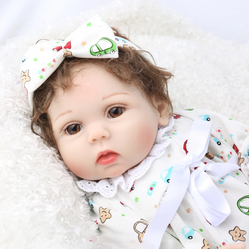 

45CM Full Body Silicone Reborn Baby Doll Girl Bebe Doll Reborn Bath Toy Hand-rooted Curly Hair Anatomically Correct