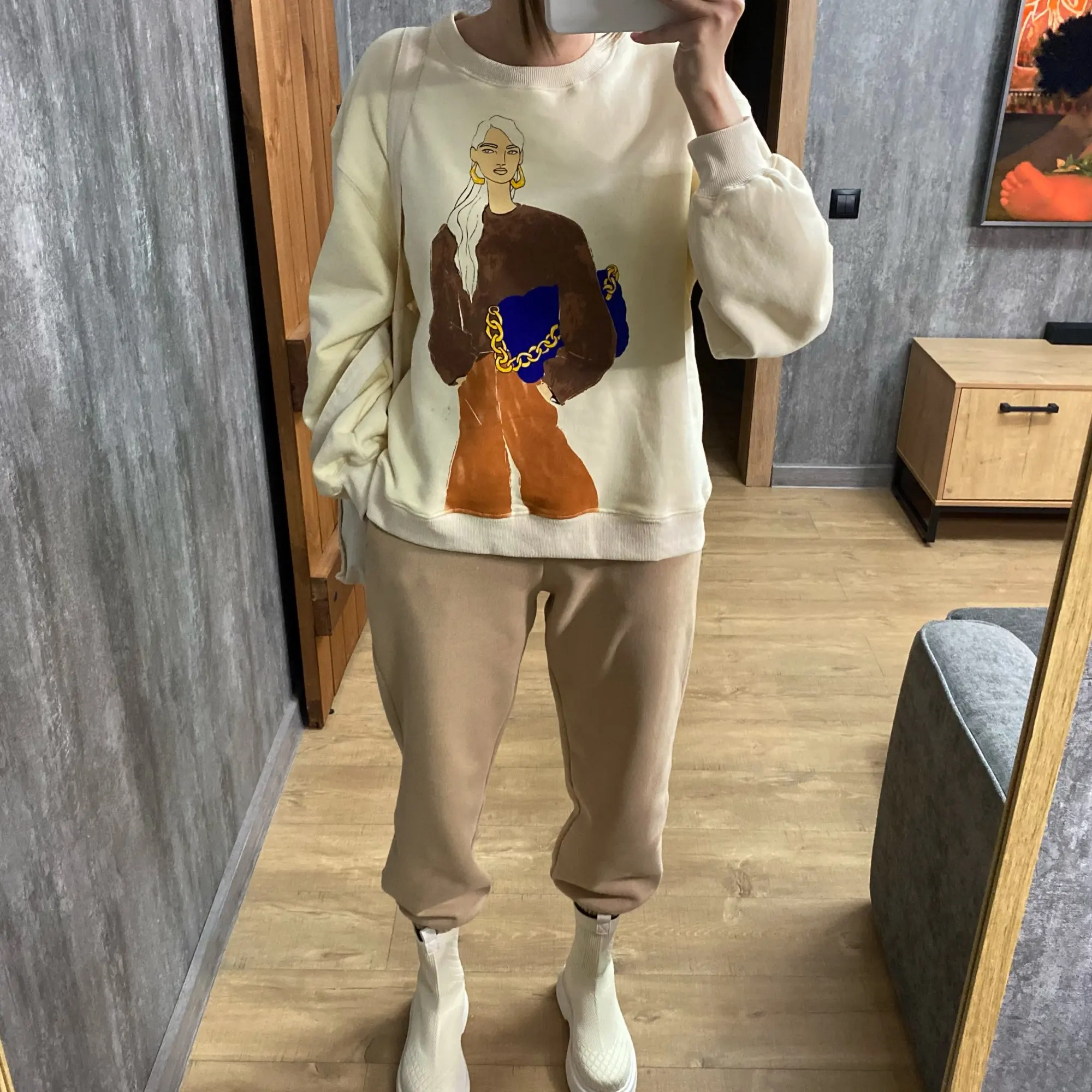 Garaouy 2023 New Spring Women Solid Color Cartoon Decoration Sports Pullover Long Sleeve Round Neck All-Match Sweatshirts Ladies