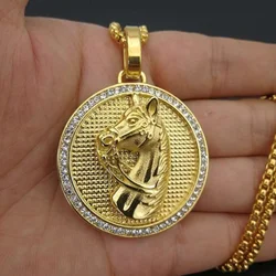 Exquisite Fashion Jockey Club Horse Medal Pendant Necklace Men's Gold Plated Metal Round Coin Ice Out Glittering Hip Hop Jewelry