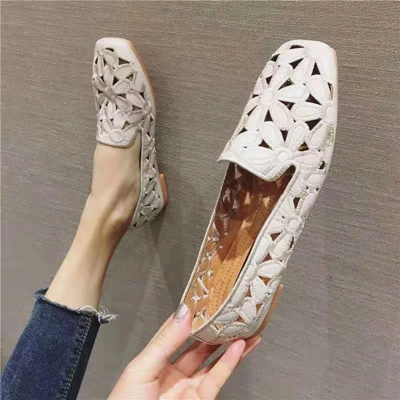 Fashion Beige Wide Flats Female Shoes Big Size 41 42 Summer Casual Soft Women\'s Slip on Loafers Ladies Cheap Shoes 2023 New