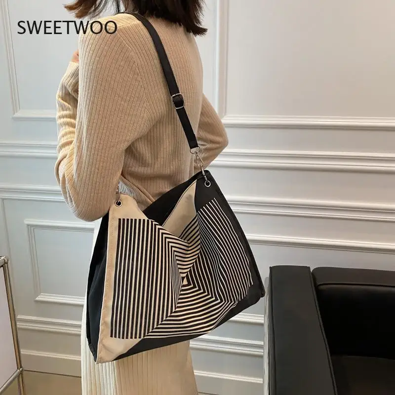 

Ladies canvas casual large shoulder bag waterproof shopping cloth bag letter printing foldable travel bag
