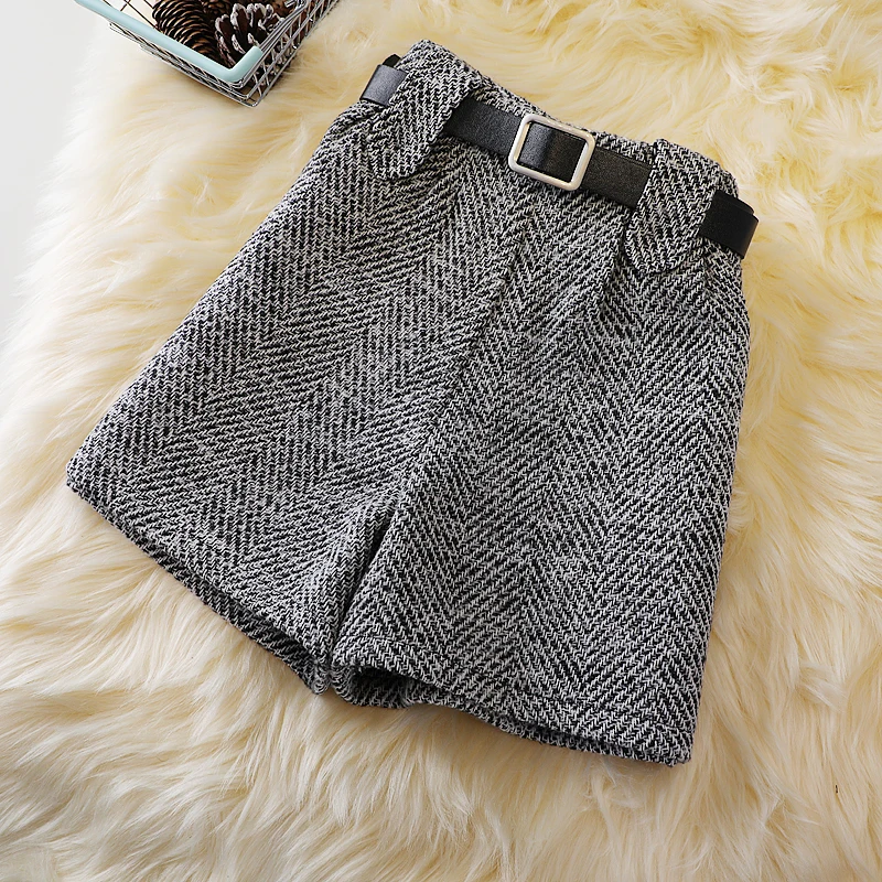 Woolen shorts, autumn and winter high waist, new fashion wide-leg pants, boots, trousers