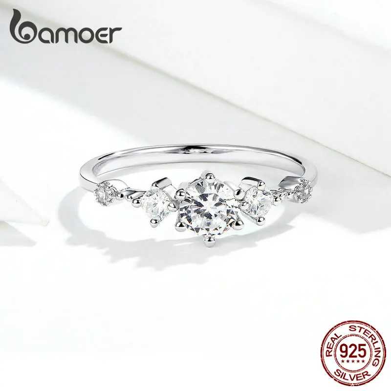 Women's Dazzling 925 Silver Engagement Ring, Statement Piece