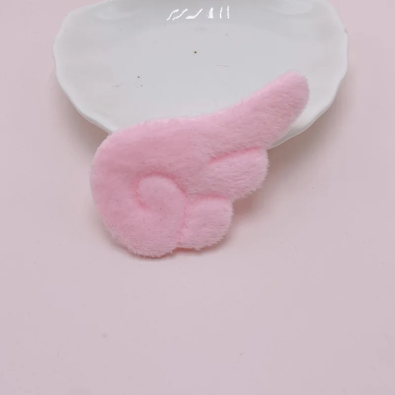 7*4 cm, 40 Stück/Set, Plüsch-Filz-Engelsflügel, gepolsterte Applikationen zum Selbermachen, für Kinder-Haarspangen und als Accessoires für Socken und Hüte. – Detail 1