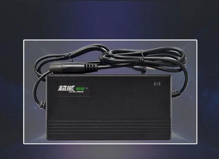 Voltaje nominal Cargador de batería de litio ternario de 36V 5A, voltaje de carga de 42V, cargador de carga rápida