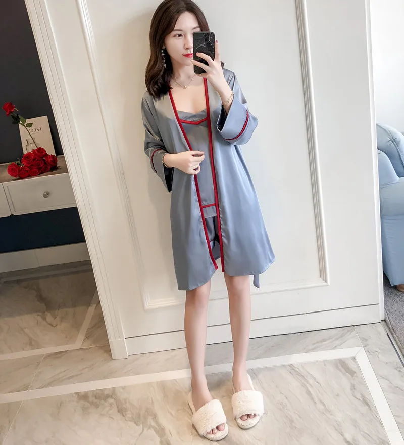 

Spring Autumn Lady Korea Style Bathrobe Fresh Lovely Sleepwear Women Ice Silk Halter Shorts Nightgown Intimate Pajamas 3 Pieces