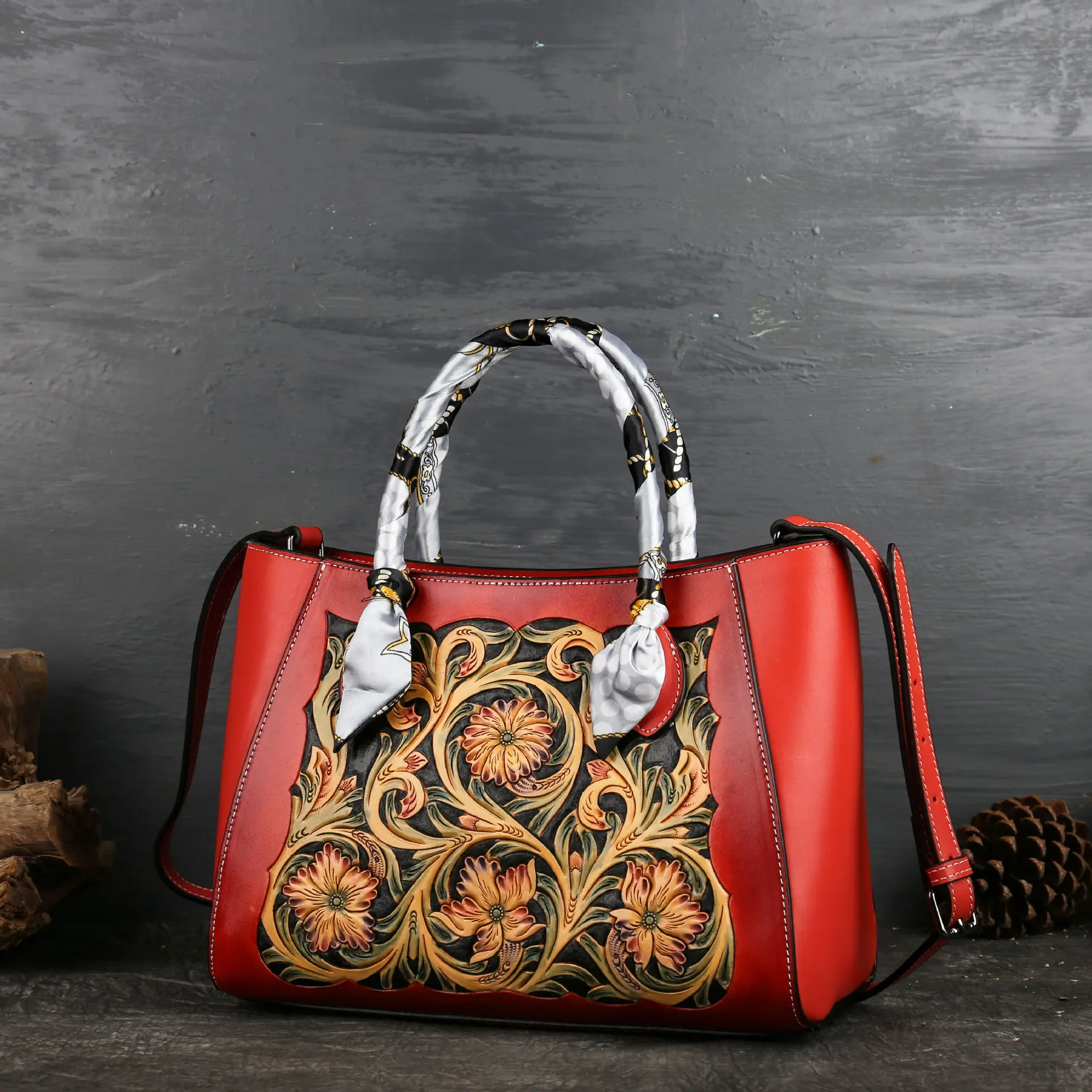 Temperament Antique Embossed Leather Fashion Women Bags Handmade Retro Cowhide High-Capacity Genuine Leather Shoulder Bag