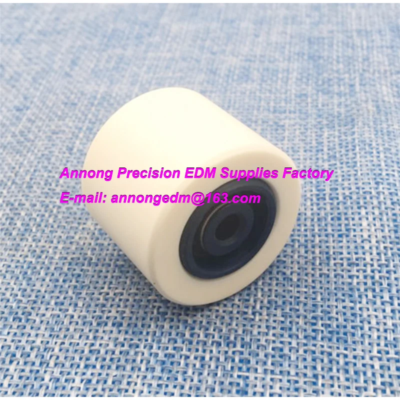 

C677 Roller Ceramic,204448200,Ø30xØ6x24tmm for ROBOFIL 100,200,400,600