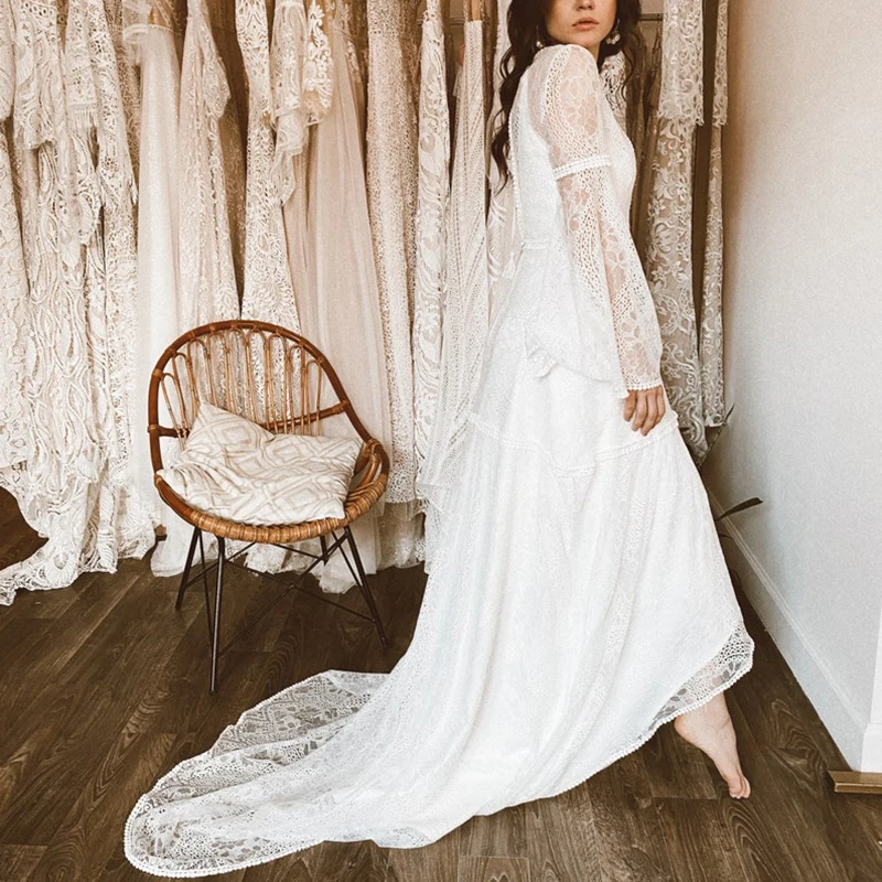 Długa trąbka z dzwonkowym rękawem Boho koronkowe suknie ślubne dla panny młodej V Neck Backless Custom Made Plus rozmiar docelowy Elopement suknia dla panny młodej