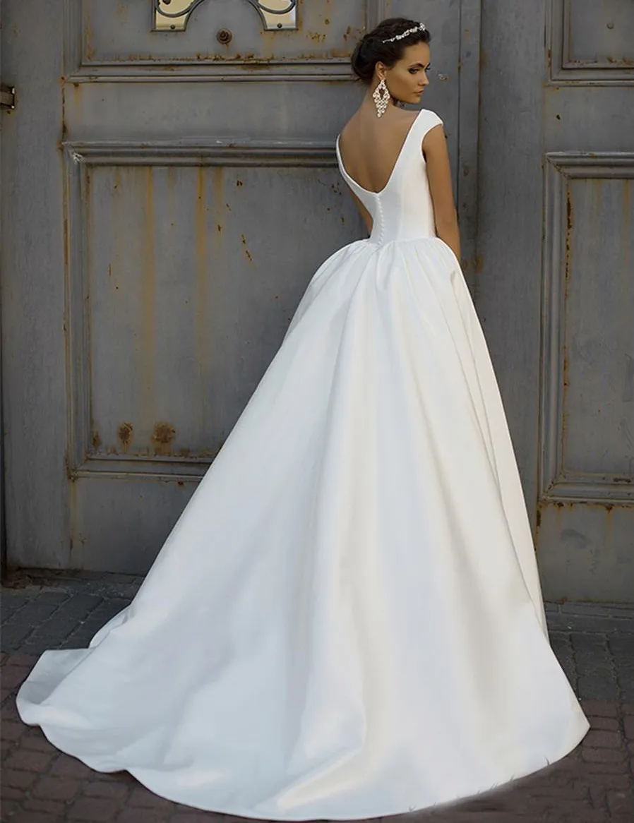 Robe de mariée trapèze en Satin mat, col haut, sans décoration, Simple, élégante, avec traîne, 2021