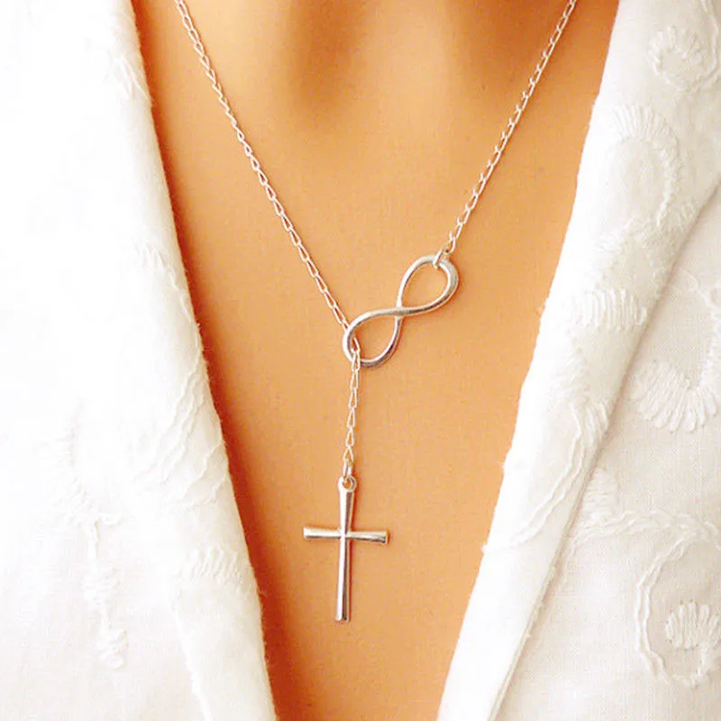 Winzige Herz-Choker-Halskette für Frauen, silberfarbene Kette, kleine Liebes-Halskette, Anhänger am Hals, böhmische Choker-Halskette, Schmuck – Detail 14