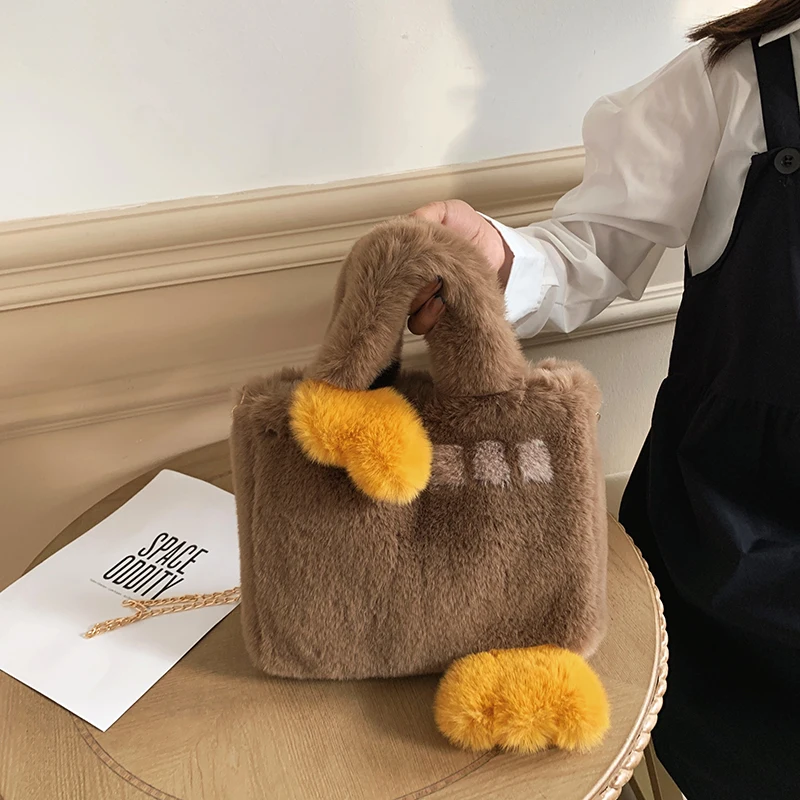 

Plush Tote Bags Luxury Designer Handbag Furry Bags Chain Fur Shoulder Bags For Women Soft Fluffy Bag New Winter Messenger Bag