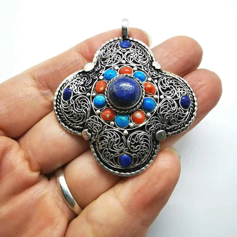 Tibetan Pendants Copper Inlaid Colorful Beads Clover Flower Pendant TBP737