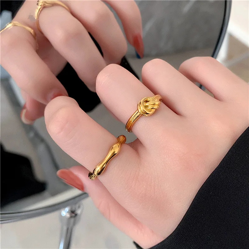 

2021 French Design Titanium Steel Knotted Rope Rings Female 18 K Gold Plated Bamboo Joint Rings Simple Fashionable Metal Jewelry