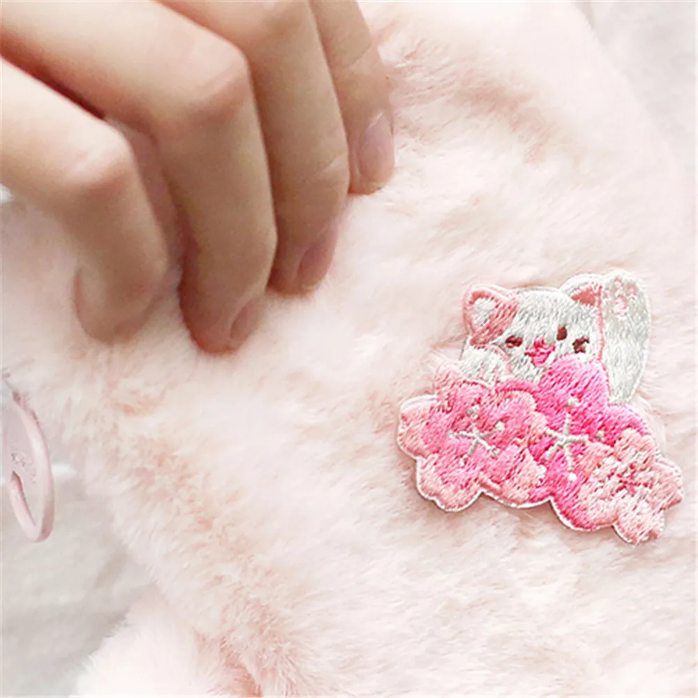 MAXSIN FUN 1 Pc High Quality Sakura Cat Embroidery Sticker Iron On Clothes Bag Jeans Animal Patches DIY Decoration Accessories