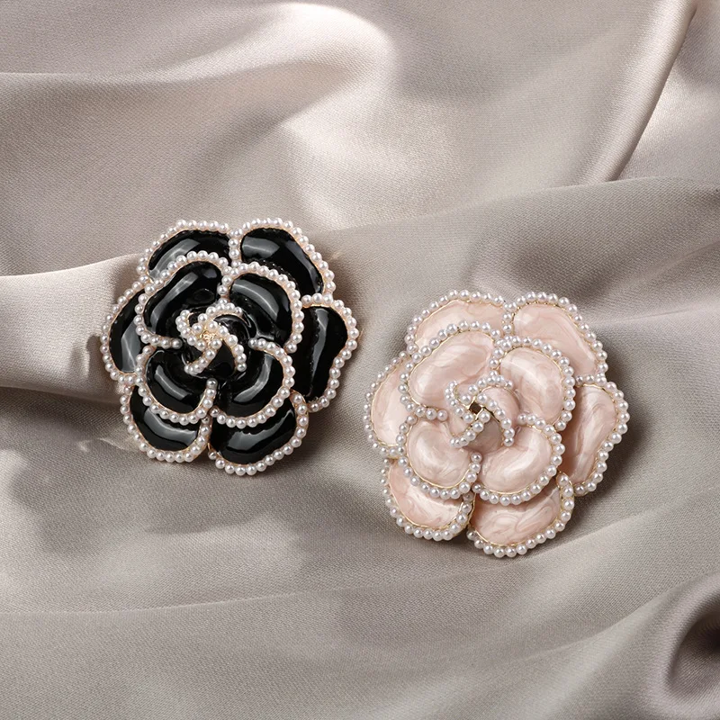 ASLSAW Ladies Camellia Pin Black White Pink Flower Rose Pearl Brooch Elegant Lapel Badge Corsage Fashion Jewelry Accessories