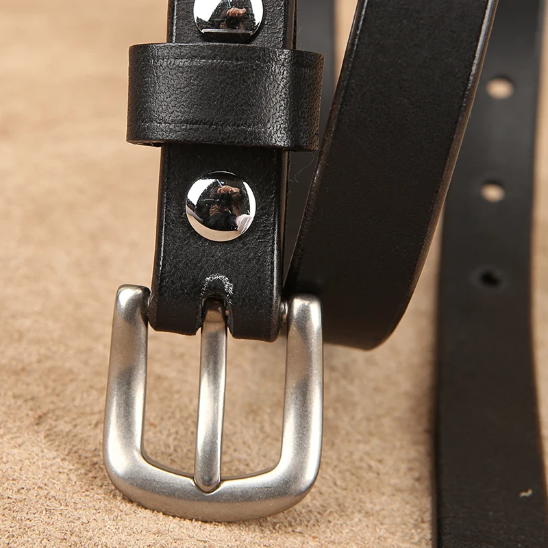 Nieuwe Vrouwen Titanium Legering Gesp Vrouwen Riem Riem Leer Naald Gesp Modieuze Eenvoudige Hoofd Laag Lederen Riem