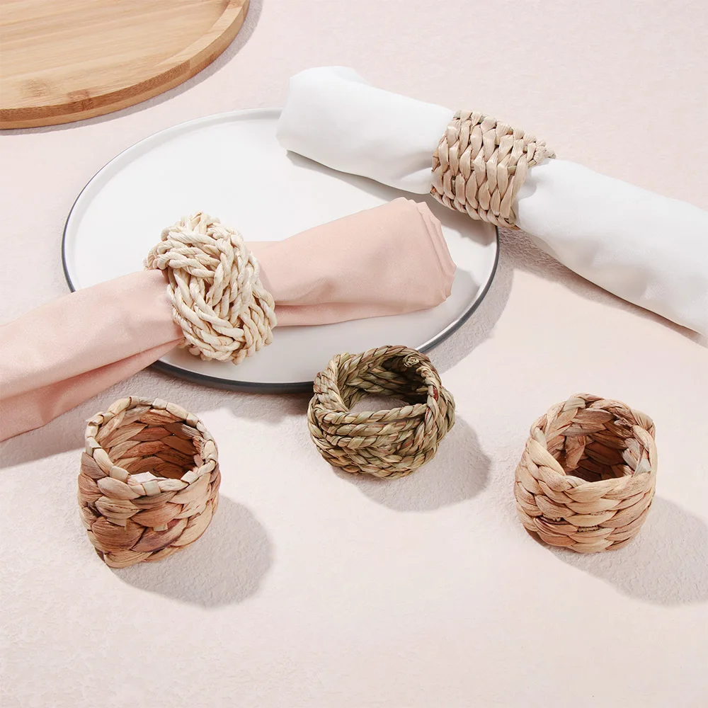 1Pcs Napkin Ring Natural Material Straw Corn Husk Napkin Ring Water Hyacinth Grass Napkin Buckle Towel Holder Home Wedding Decor