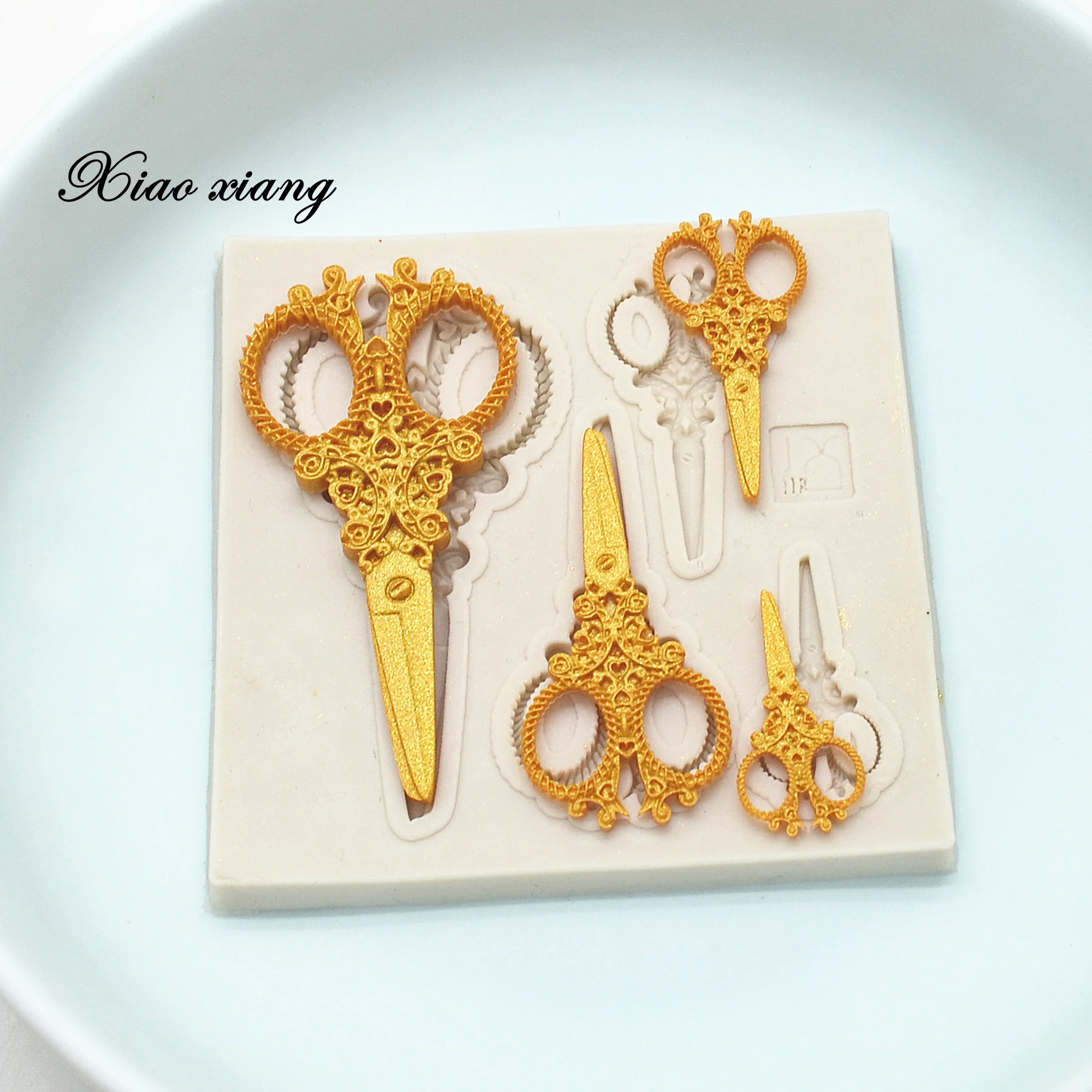 

Luyou Scissors Silicone Molds For Baking Scissors Fondant Cake Decoration Tools Pastry Kitchen Baking Accessories FM1233