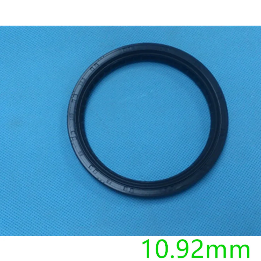 Car engine crankshaft rear oil seal FS01-11-399 for Mazda 323 family 1998-2004 1.8 FP engine 626 MPV and Premacy Haima 3 haima 7