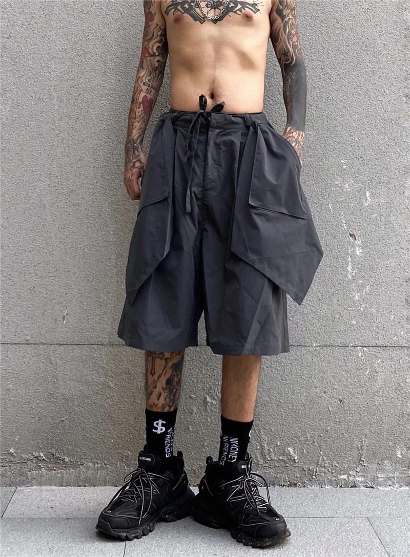 Men dark loose six-point pants male ins Japanese personality wide-leg skirt pants fake two pieces of casual shorts pants