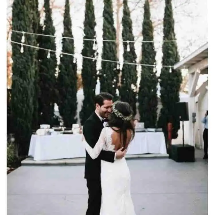 Vestido de encaje blanco de manga larga para novia, traje de novia con espalda abierta, línea A Simple, para playa y boda