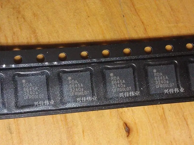 AD7172-2BRUZ ADS8328IBPW QM3006M3 RDA5215 RDA6212 RDA6645A новые оригинальные, бесплатная доставка