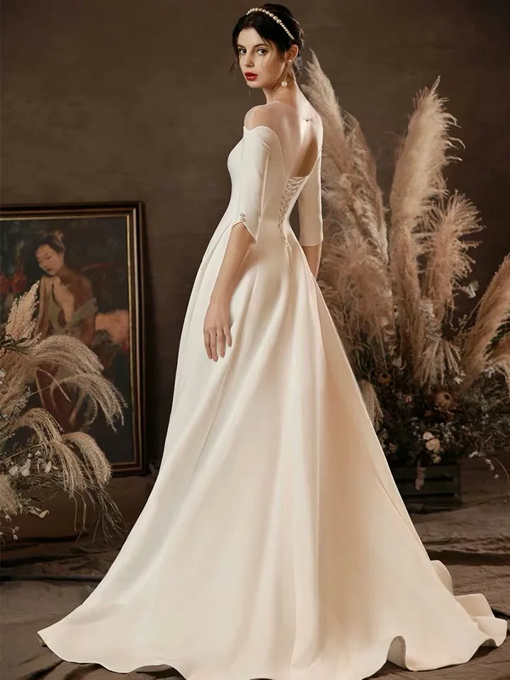 tailor shop custom made champagne wedding dress deep V-neck long-sleeved big was thin lace small trailing fishtail  dress